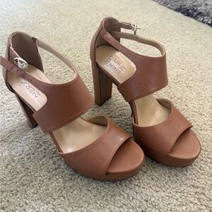 Naturalizer Tan Brown Platform Block Heel Sandals